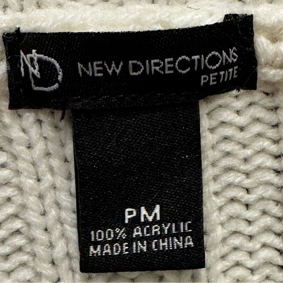 New directions Cream Sweater with Fringe Detail petite medium - Picture 4 of 4